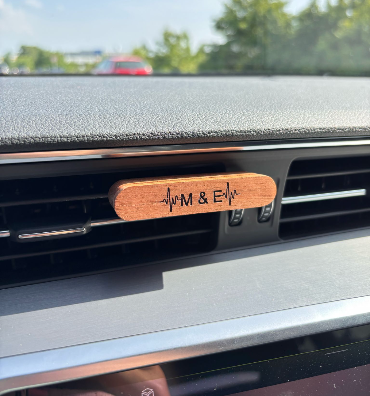 Autoduft aus Holz - Personalisierbar (Ohne Duft)